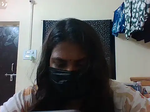 Hotmilfxox online show from 05/27/26, 08:44