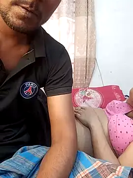 Snapshot of Desi_Best_Anal chatting on 12/11/24, 08:36 Desi Best Anal online show from 12/11/24, 08:36