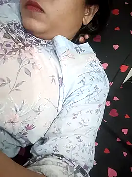 Snapshot of Desi_Best_Anal chatting on 01/22/25, 03:29 Desi Best Anal online show from 01/22/25, 03:29