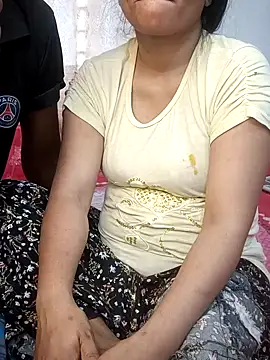 Snapshot of Desi_Best_Anal chatting on 02/01/25, 08:08 Desi Best Anal online show from 02/01/25, 08:08