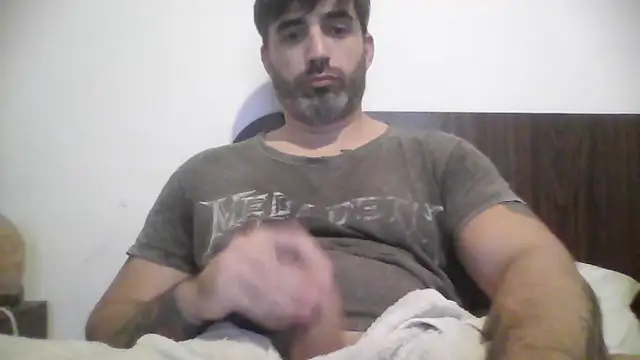 Snapshot of ozzypsico13 chatting on 04/10/26, 02:50 ozzypsico13 online show from 04/10/26, 02:50