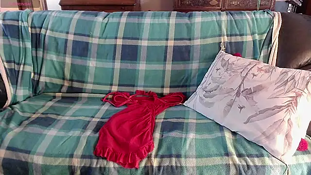 Snapshot of LauraMonolo chatting on 03/16/26, 06:50 LauraMonolo online show from 03/16/26, 06:50