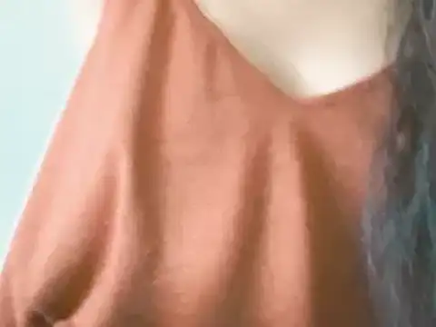 Snapshot of melaniy chatting on 04/19/26, 09:41 melaniy online show from 04/19/26, 09:41