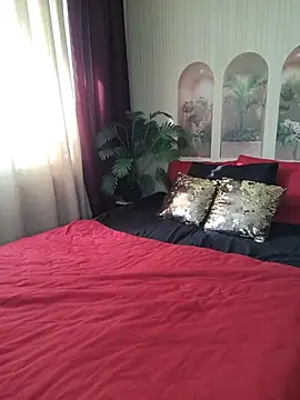 Snapshot of candy_queeen chatting on 08/08/26, 03:41 candy queeen online show from 08/08/26, 03:41
