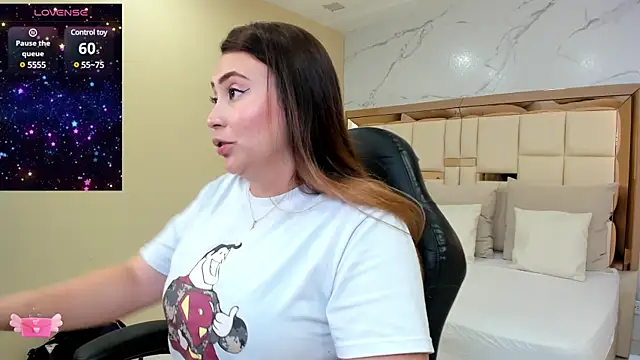 dulce santamaria online show from 12/31/24, 03:23