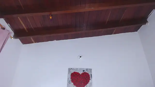 Amara Red online show from 10/17/25, 02:48