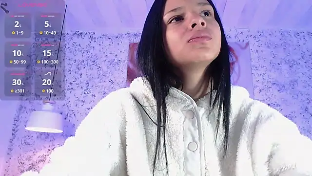 Snapshot of Zoee_babygirl chatting on 12/24/24, 01:06 Zoee babygirl online show from 12/24/24, 01:06