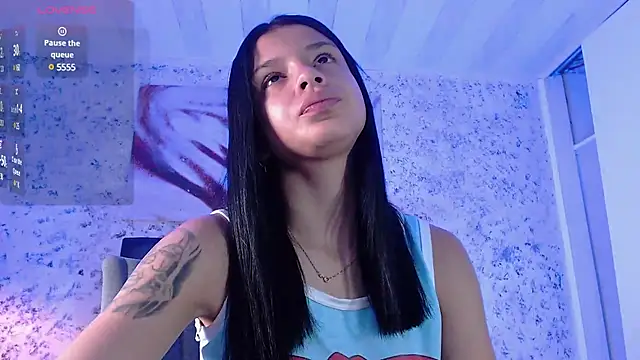 Snapshot of Zoee_babygirl chatting on 02/08/25, 01:54 Zoee babygirl online show from 02/08/25, 01:54