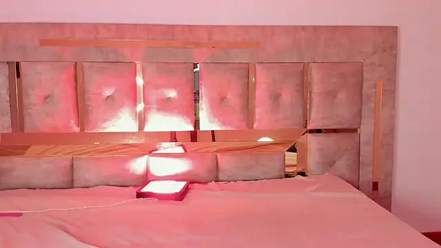 Ari sunshine  online show from 02/12/26, 03:56