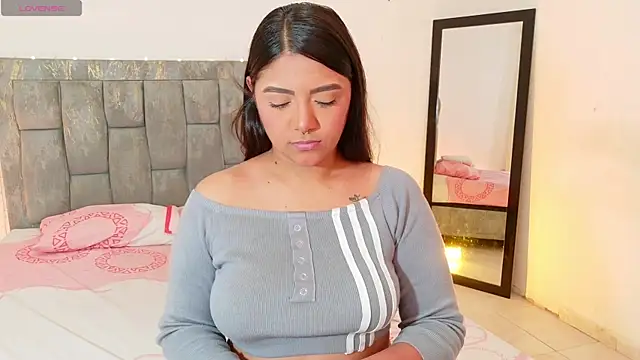 DIANEE 01 online show from 05/31/26, 09:27