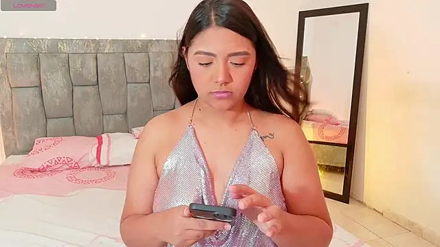 DIANEE 01 online show from 06/02/26, 11:40