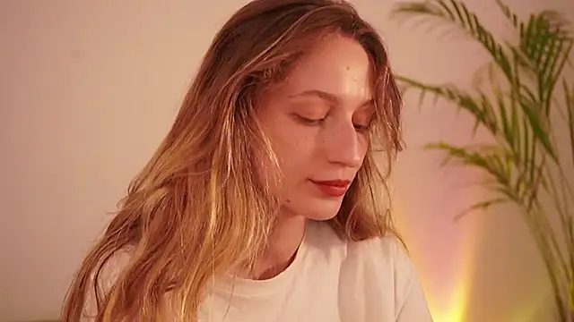 Snapshot of Stephany_talks chatting on 09/24/25, 02:15 Stephany talks online show from 09/24/25, 02:15