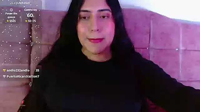 Snapshot of Paris-love chatting on 02/07/25, 06:56 Paris-love online show from 02/07/25, 06:56