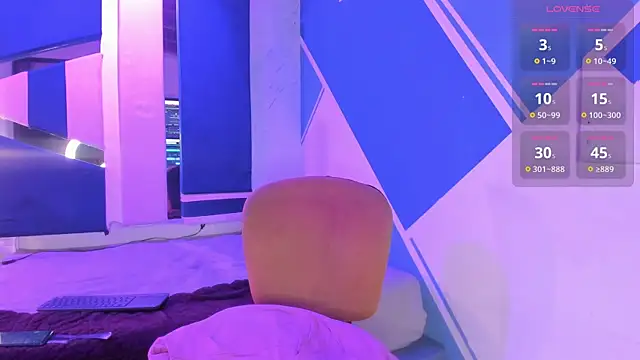 SamanthaFerrer  online show from 11/07/25, 05:29