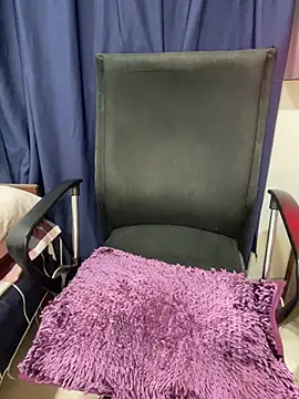 Snapshot of Liyana_Babe chatting on 01/27/25, 05:36 Liyana Babe online show from 01/27/25, 05:36