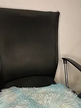 Snapshot of Liyana_Babe chatting on 03/17/25, 06:29 Liyana Babe online show from 03/17/25, 06:29