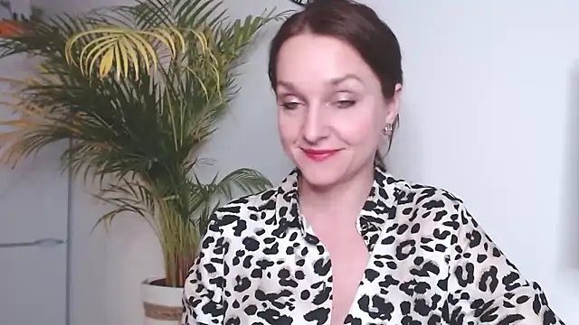 AliciaDesire online show from 03/17/25, 05:49