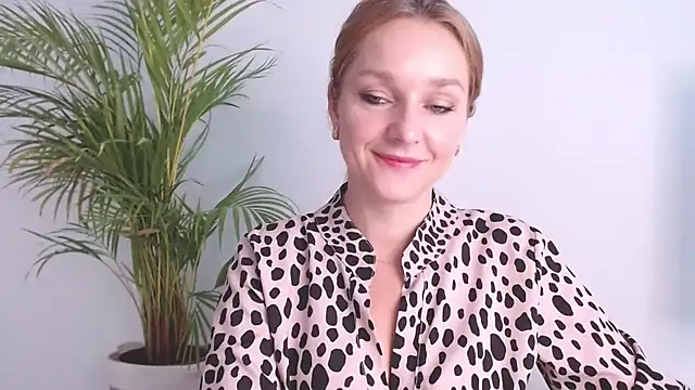 AliciaDesire online show from 10/30/25, 06:59