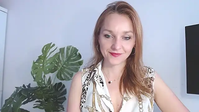 Snapshot of AliciaDesire chatting on 04/01/26, 06:14 AliciaDesire online show from 04/01/26, 06:14