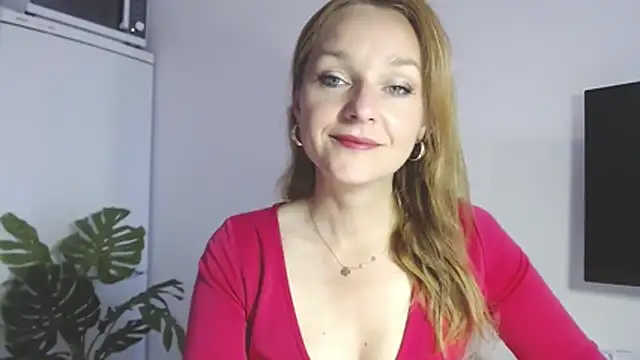 Snapshot of AliciaDesire chatting on 05/06/26, 06:08 AliciaDesire online show from 05/06/26, 06:08