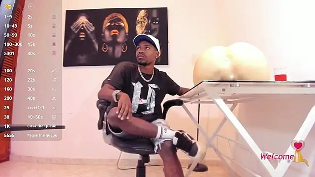 Snapshot of Thomas_shelbys chatting on 12/20/24, 03:25 Thomas shelbys online show from 12/20/24, 03:25