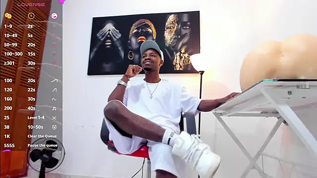 Snapshot of Thomas_shelbys chatting on 02/19/25, 03:39 Thomas shelbys online show from 02/19/25, 03:39