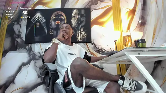 Snapshot of Thomas_shelbys chatting on 11/12/25, 01:06 Thomas shelbys online show from 11/12/25, 01:06