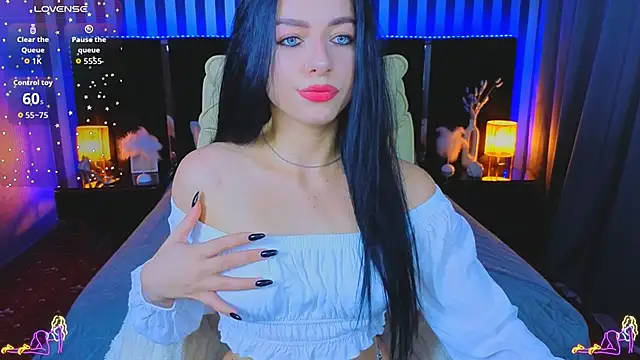 Snapshot of KitnissKiss chatting on 11/22/25, 07:07 KitnissKiss online show from 11/22/25, 07:07