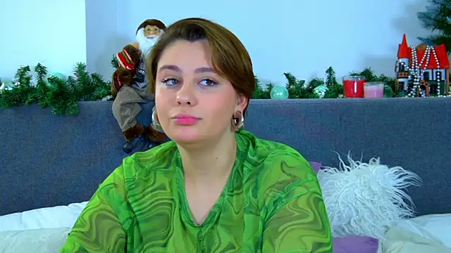 Snapshot of MaryMurray chatting on 01/17/25, 03:55 MaryMurray online show from 01/17/25, 03:55