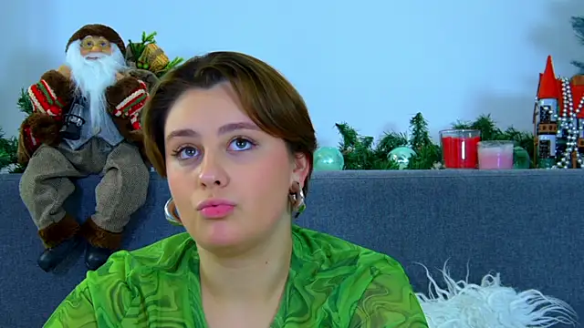 Snapshot of MaryMurray chatting on 01/19/25, 06:21 MaryMurray online show from 01/19/25, 06:21