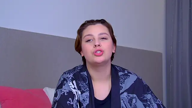 Snapshot of MaryMurray chatting on 02/01/25, 12:51 MaryMurray online show from 02/01/25, 12:51