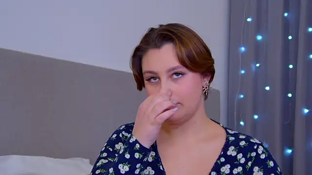 Snapshot of MaryMurray chatting on 02/05/25, 09:40 MaryMurray online show from 02/05/25, 09:40