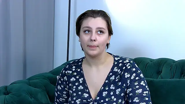 Snapshot of MaryMurray chatting on 02/09/25, 06:26 MaryMurray online show from 02/09/25, 06:26