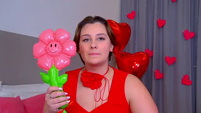 Snapshot of MaryMurray chatting on 02/12/25, 09:33 MaryMurray online show from 02/12/25, 09:33