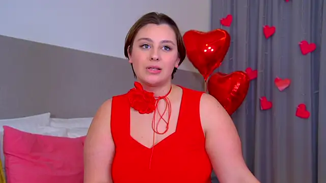 Snapshot of MaryMurray chatting on 02/13/25, 12:35 MaryMurray online show from 02/13/25, 12:35