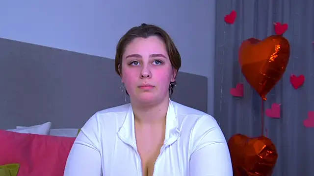 Snapshot of MaryMurray chatting on 02/19/25, 07:05 MaryMurray online show from 02/19/25, 07:05