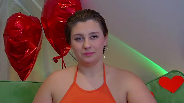 Snapshot of MaryMurray chatting on 02/21/25, 01:11 MaryMurray online show from 02/21/25, 01:11