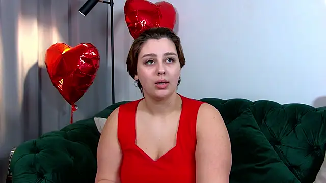 Snapshot of MaryMurray chatting on 02/22/25, 06:30 MaryMurray online show from 02/22/25, 06:30