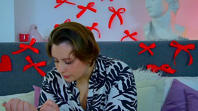 Snapshot of MaryMurray chatting on 03/03/25, 09:37 MaryMurray online show from 03/03/25, 09:37