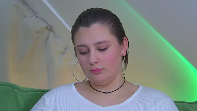 Snapshot of MaryMurray chatting on 03/13/25, 09:37 MaryMurray online show from 03/13/25, 09:37