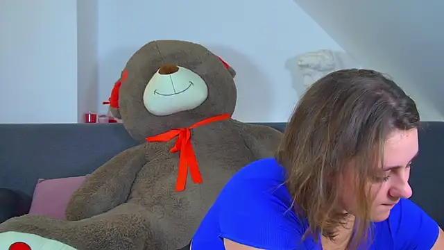 Snapshot of MaryMurray chatting on 10/05/25, 06:28 MaryMurray online show from 10/05/25, 06:28