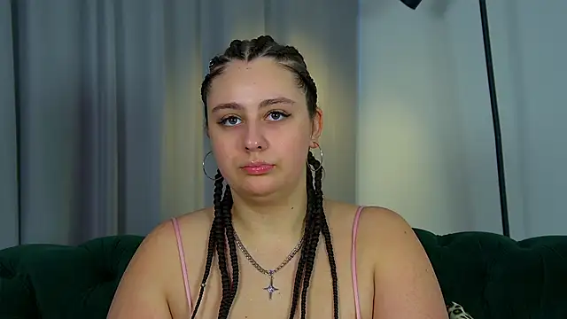 Snapshot of MaryMurray chatting on 11/27/25, 07:54 MaryMurray online show from 11/27/25, 07:54