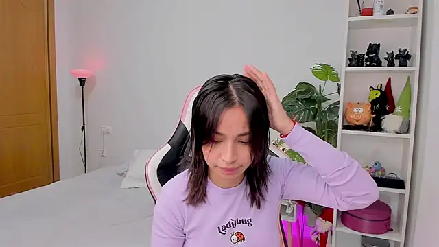 Adriennesexxx online show from 12/06/24, 11:33