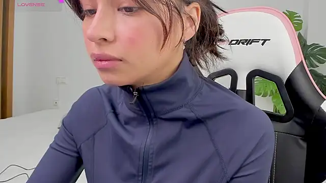 Adriennesexxx online show from 01/24/25, 11:04