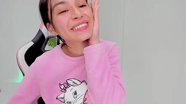 Adriennesexxx online show from 02/05/25, 01:54