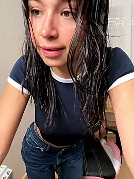 Adriennesexxx online show from 01/11/26, 02:33