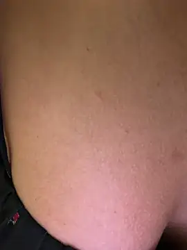 Snapshot of Adriennesexxx chatting on 03/28/26, 11:15 Adriennesexxx online show from 03/28/26, 11:15