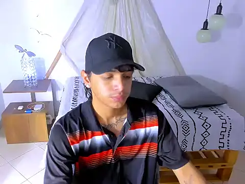 Snapshot of Brand_habes chatting on 09/10/25, 01:11 Brand habes online show from 09/10/25, 01:11