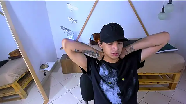 Snapshot of Brand_habes chatting on 10/11/25, 09:57 Brand habes online show from 10/11/25, 09:57