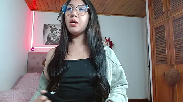 tifanny-squirt online show from 10/12/25, 01:04